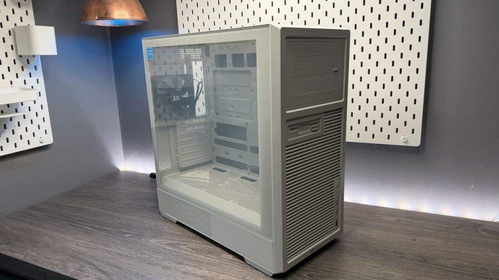 Обзор Thermaltake Retro 360 TG: ностальгия по 90-м с компромиссами